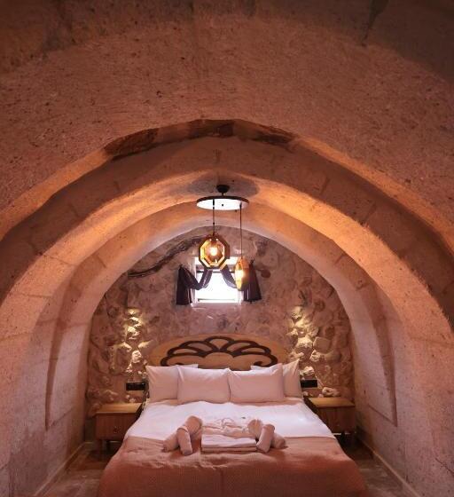 تختخواب و صبحانه Stone Owl Otel & Restaurant