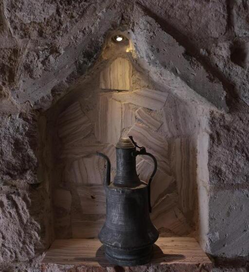 تختخواب و صبحانه Stone Owl Otel & Restaurant