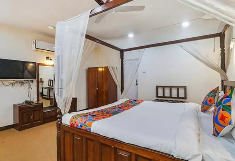 Fabhotel Sarovar Palace