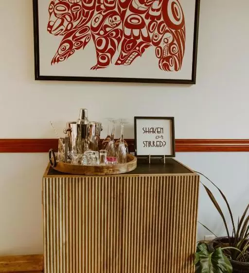 Hotelli Lunar Cove Inn