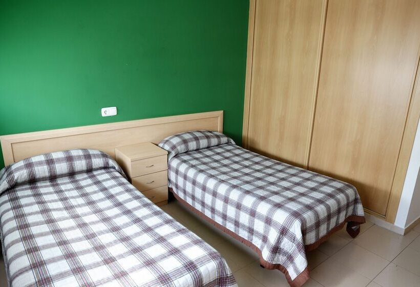 هتل Micampus Lugo Student Residence