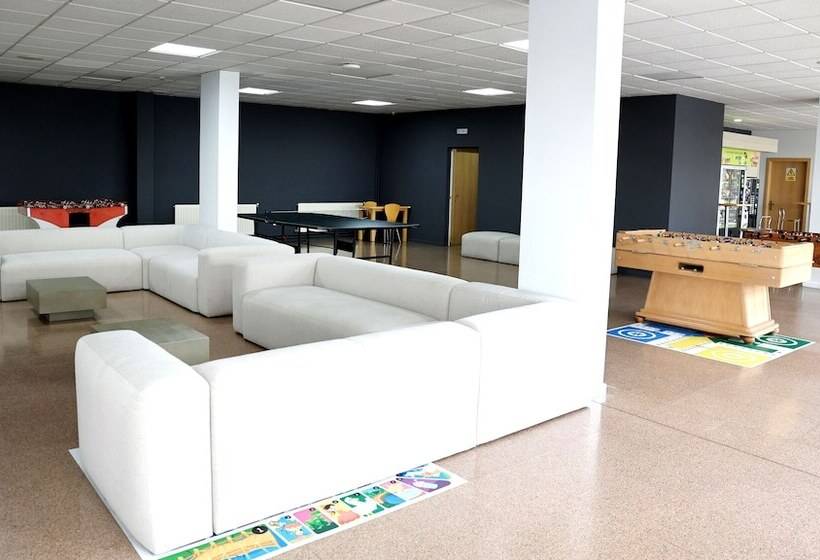 هتل Micampus Lugo Student Residence