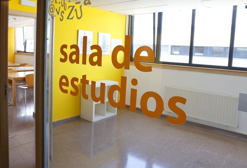 هتل Micampus Lugo Student Residence