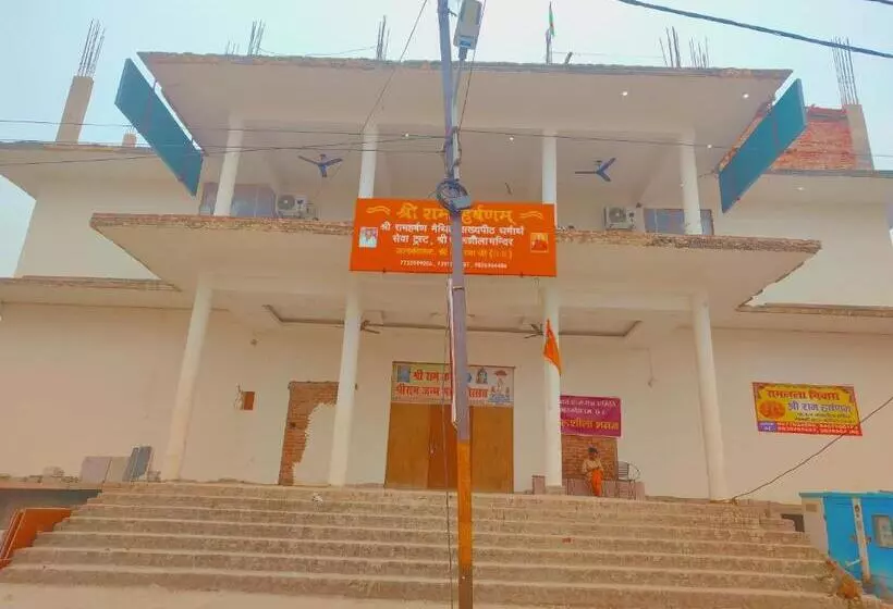 Majatalo Ram Lala Niwas Near 400 Meter From Ram Lala Temple