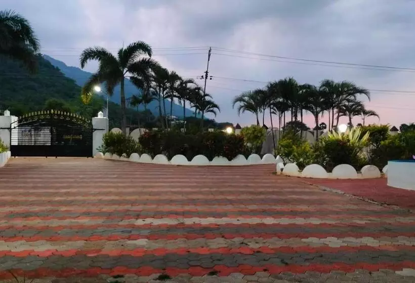 Raja Palace Resort & Mini