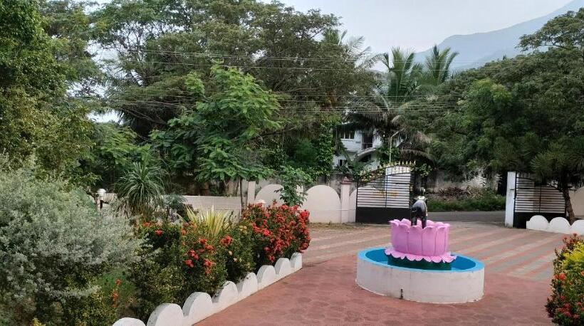 Raja Palace Resort & Mini