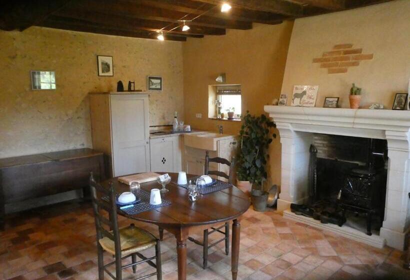 تختخواب و صبحانه Bois Gaillard