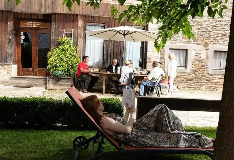 Aamiaismajoitus (B&B) Chambres D Hôtes Coeur De Bastié Et Ranch Du Lévézou