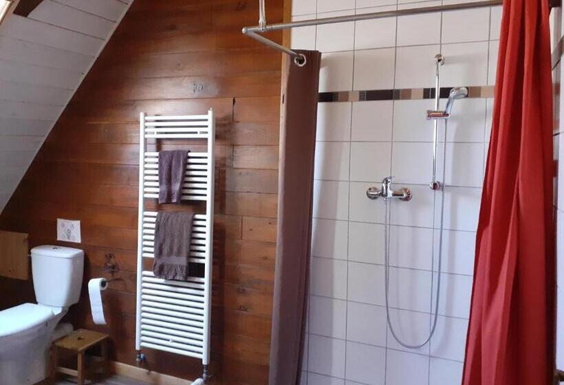 ベッドアンドブレックファースト Chambres D Hôtes Coeur De Bastié Et Ranch Du Lévézou