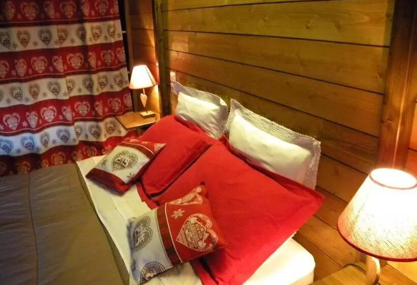 Aamiaismajoitus (B&B) Chambres D Hôtes Coeur De Bastié Et Ranch Du Lévézou