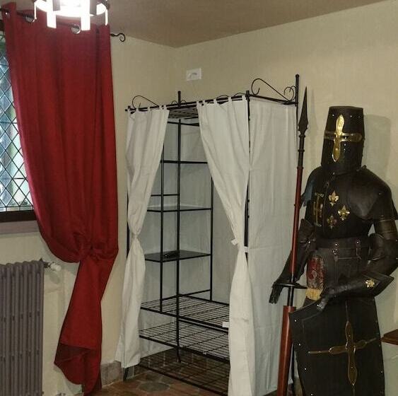 민박 Chateau Des Aiguilles