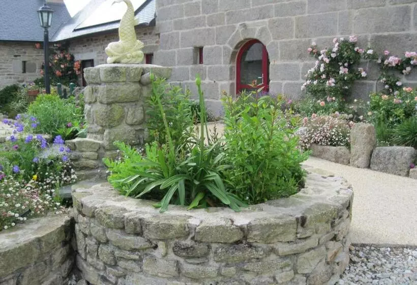 Aamiaismajoitus (B&B) Domaine De Kerzuat