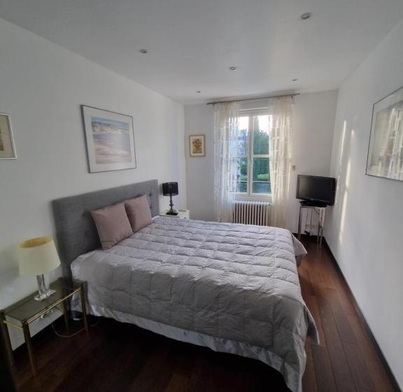 مبيت وإفطار Villa Castoria