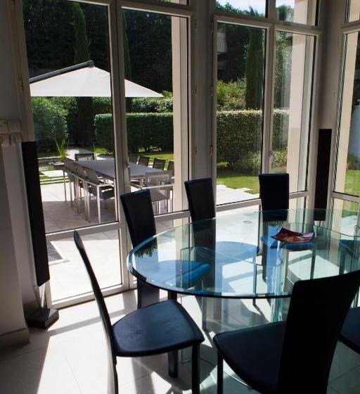 مبيت وإفطار Villa Castoria