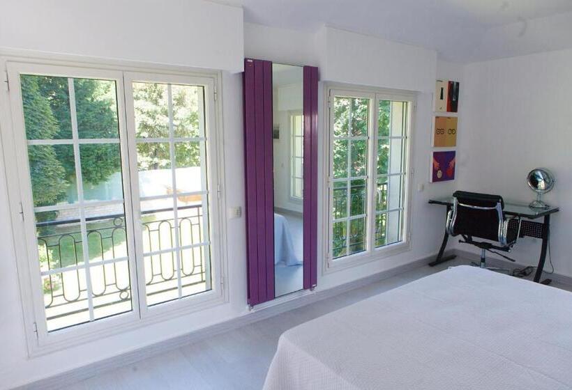 مبيت وإفطار Villa Castoria