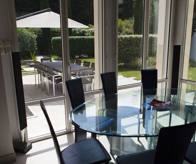 مبيت وإفطار Villa Castoria