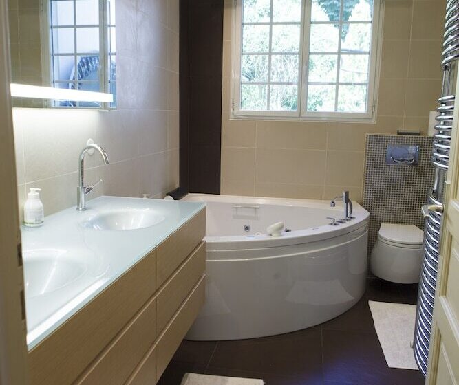 مبيت وإفطار Villa Castoria