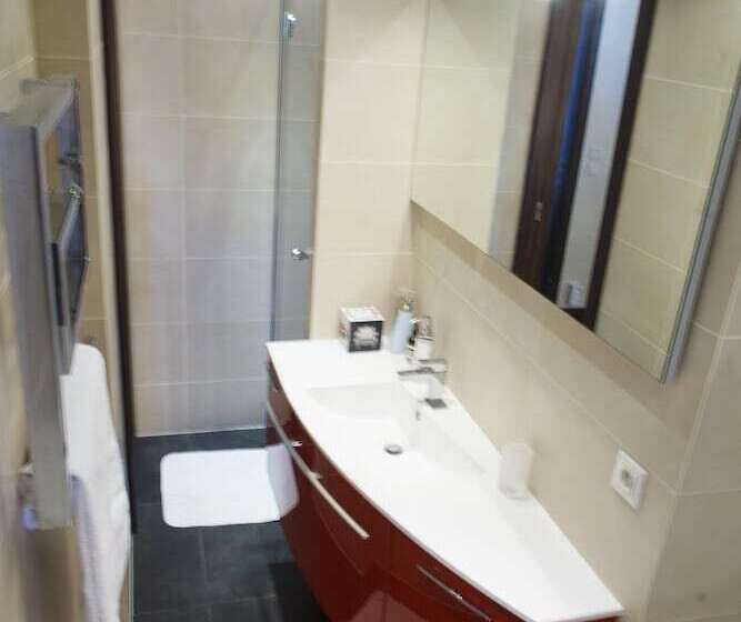 مبيت وإفطار Villa Castoria