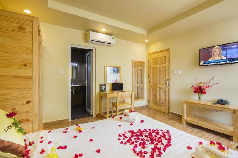 בית מלון כפרי Lucky Phu Quoc