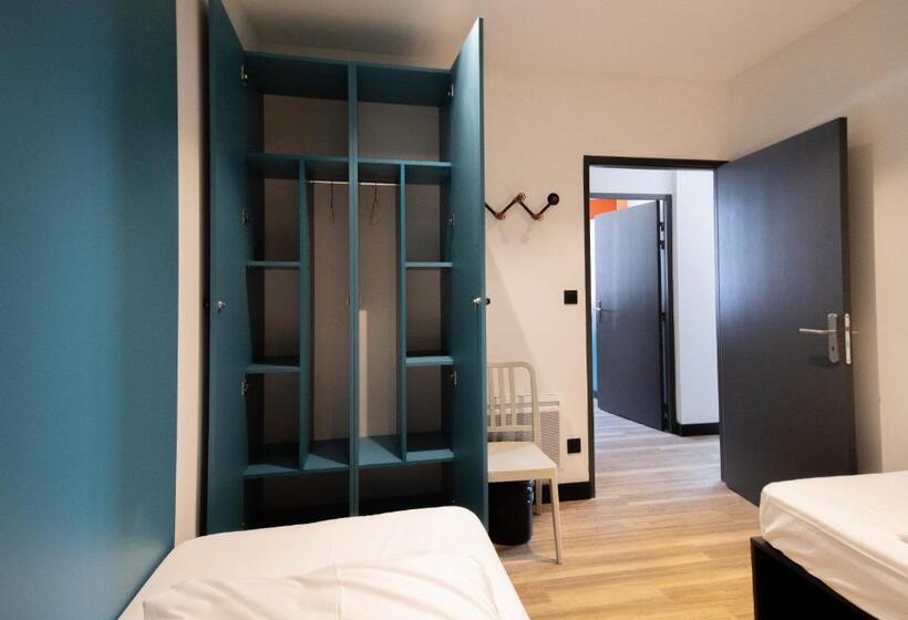 هتل Moontain Hostel