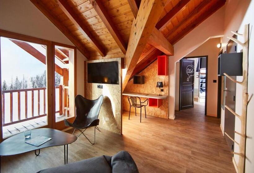 هتل Moontain Hostel