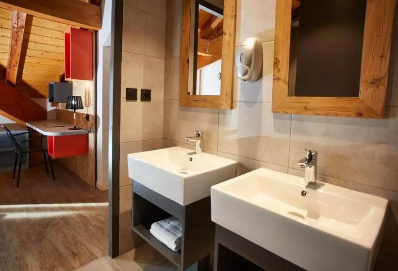 Hotel Moontain Hostel