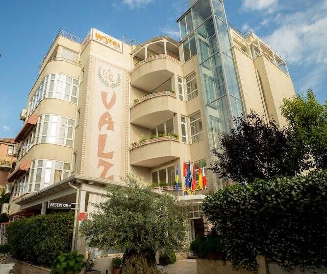 בית מלון כפרי Valz