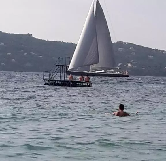 هتل Vila Bello