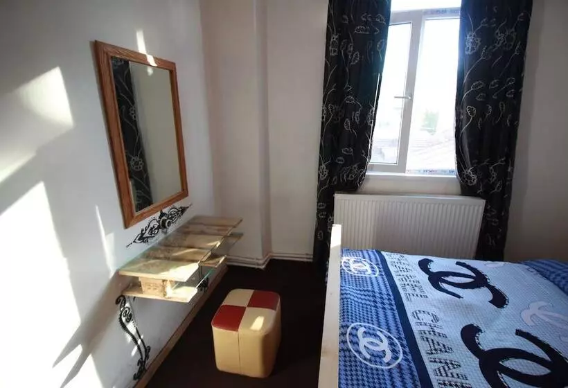 Sheni Hostel