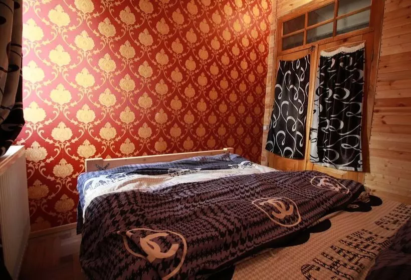 Sheni Hostel