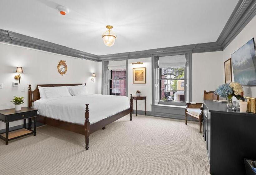 هاستل The Davenport Inn