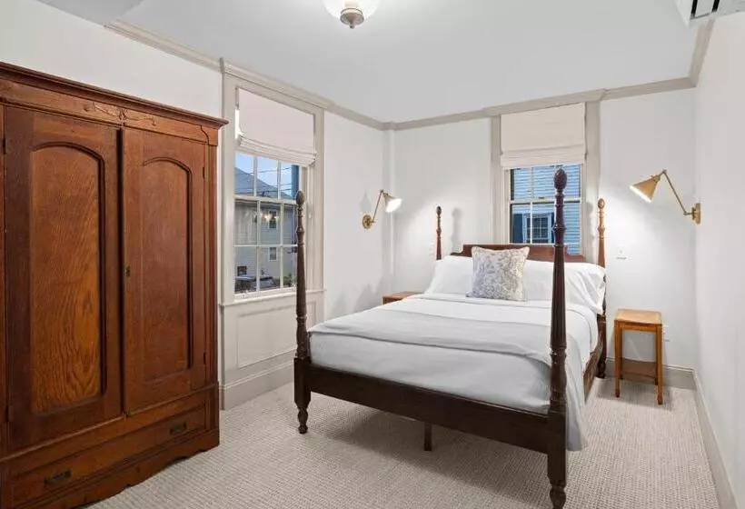 ユースホステル The Davenport Inn