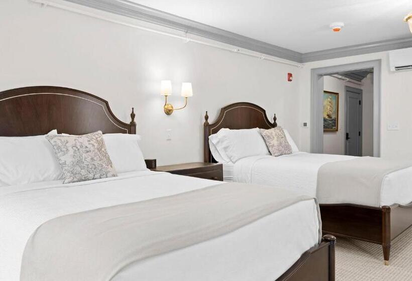 هاستل The Davenport Inn