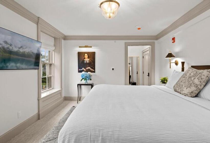 هاستل The Davenport Inn