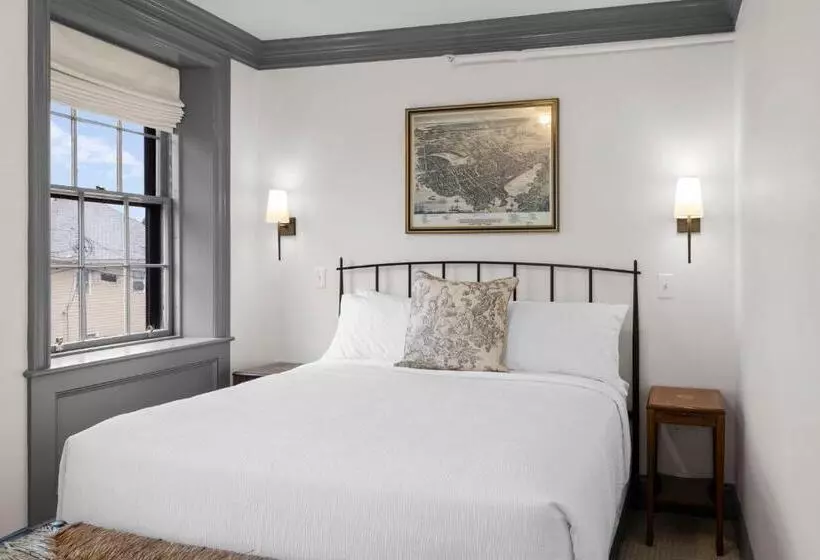 ユースホステル The Davenport Inn