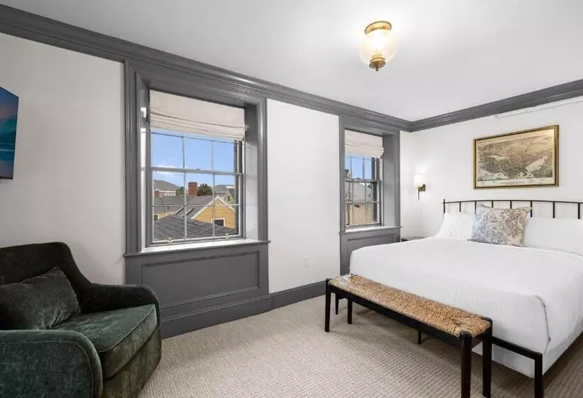 ユースホステル The Davenport Inn