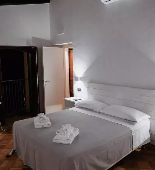 ホテル Agriturismo Fattoria San Sebastiano