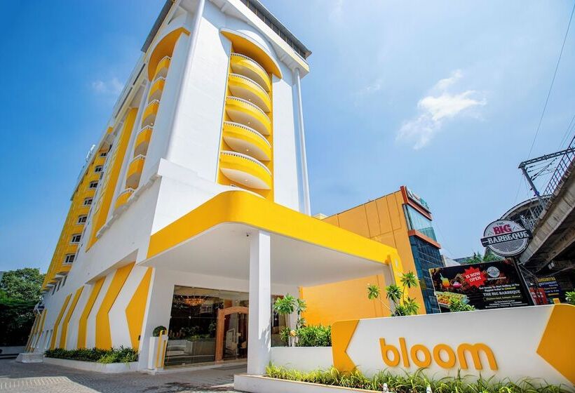 Отель Bloom Hub Guindy