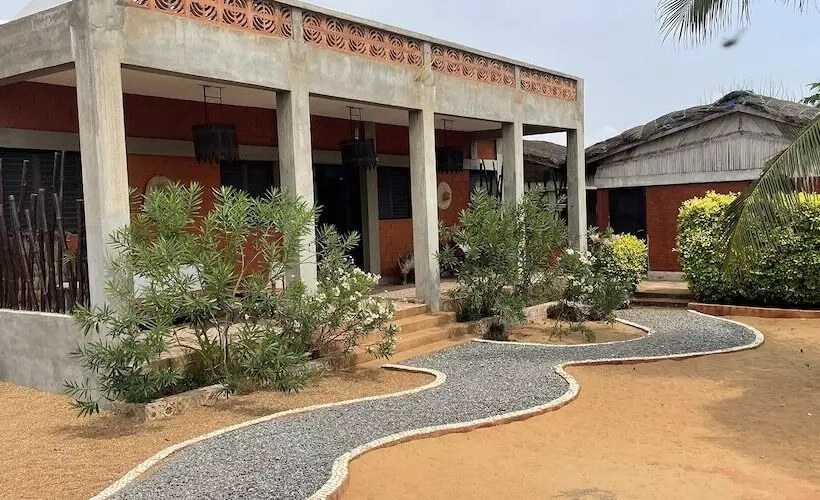 هتل La Maison Bleue Lome