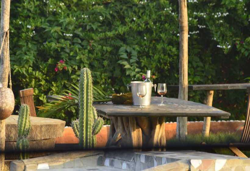 فندق La Maison Bleue Lome