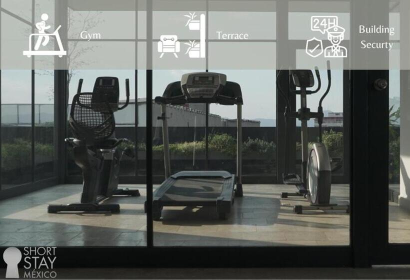 Отель Loft Centro Terrace Gym 247 Security