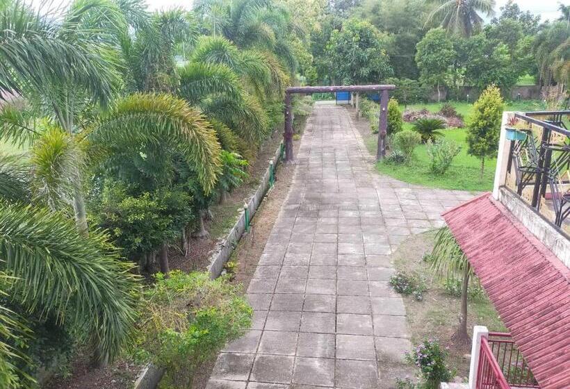 Hotel Oyo Jatas Villa 1