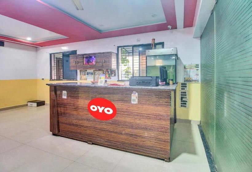 ホテル Vinit Lodging