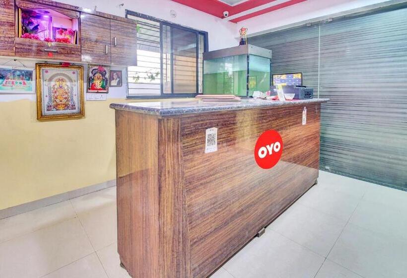 ホテル Vinit Lodging