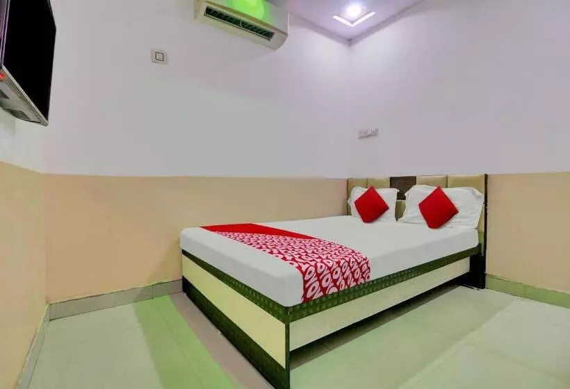 ホテル Vinit Lodging