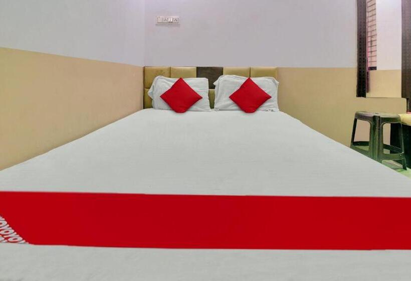 ホテル Vinit Lodging