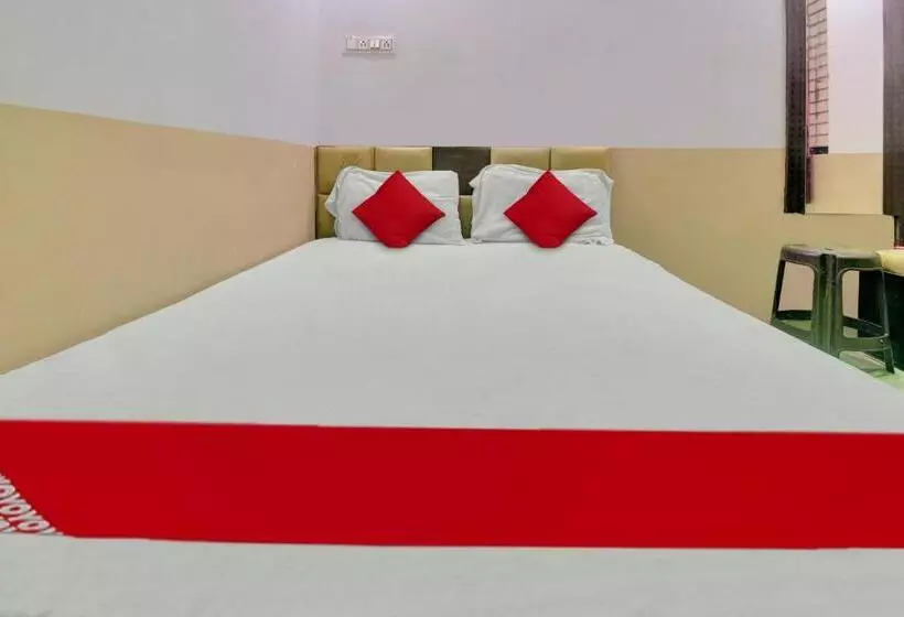 ホテル Vinit Lodging