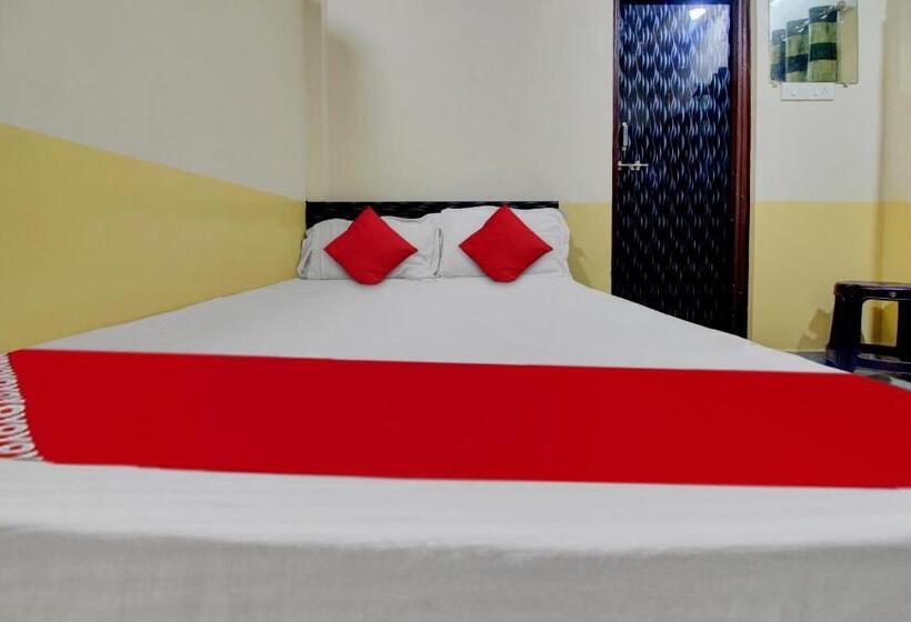 ホテル Vinit Lodging