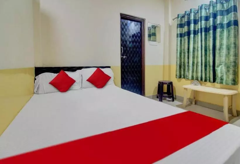 ホテル Vinit Lodging