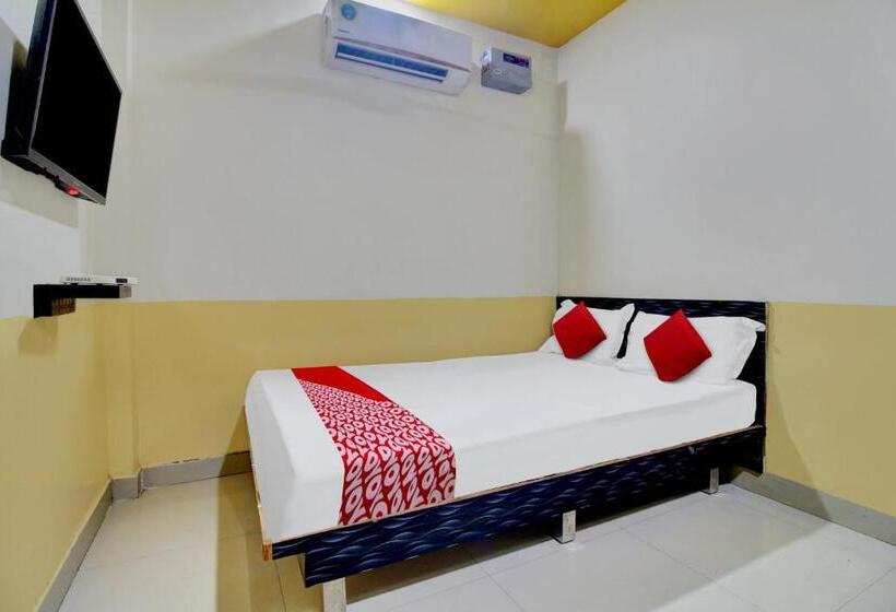 ホテル Vinit Lodging